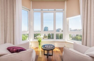 ¿Qué tipo de ventanas aíslan mejor del ruido y el calor en Canarias?